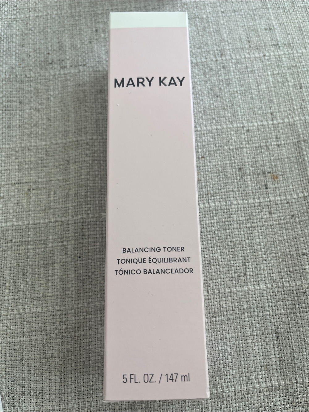 Mary Kay Balancing Toner in Pale Pink Box